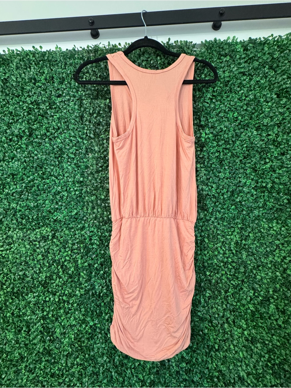 pink stretchy dress - Picture 3 of 4